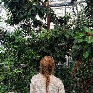 Meet your Posher, Hannah